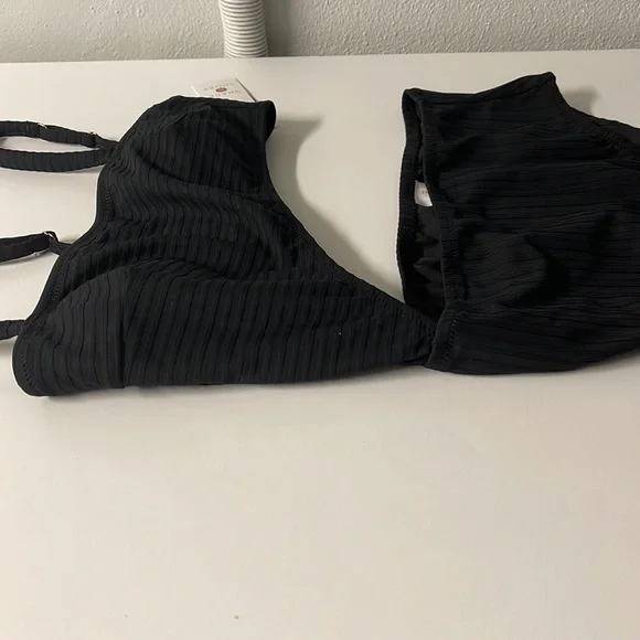 NWT Shade & Shore Sexy Cutout Bathing suit Black size M - Picture 3 of 7